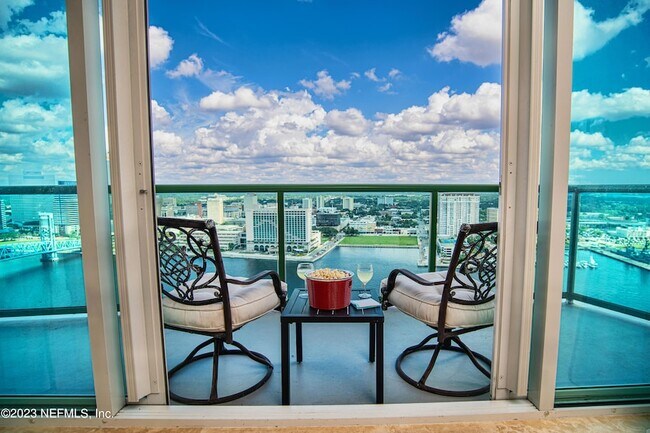 Building Photo - 1431 Riverplace Blvd Unit 2804 Rental