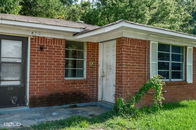 Photo - 430 Fuller St