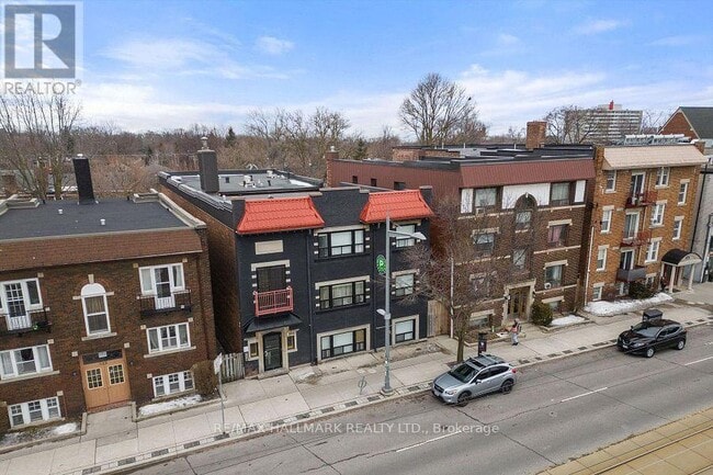 Photo - 595 St Clair Ave W Unit 11