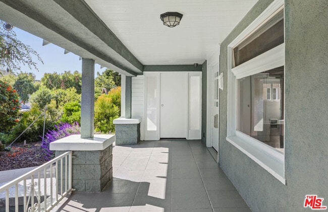 Photo - 1075 Leighton Ave