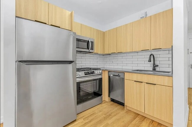 Photo - 394 E 8th St Unit PENTHOUSE