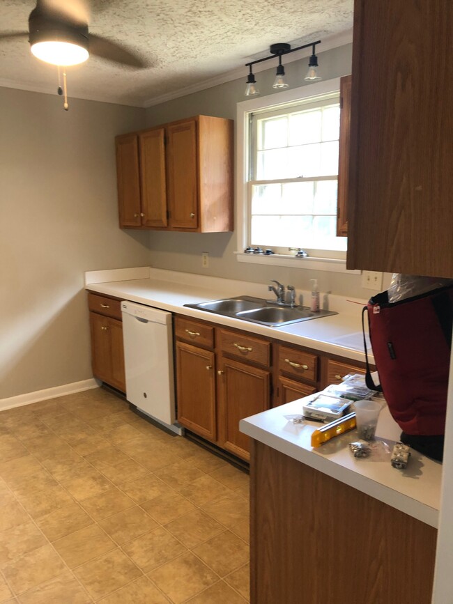 Photo - 258 Compton Rd