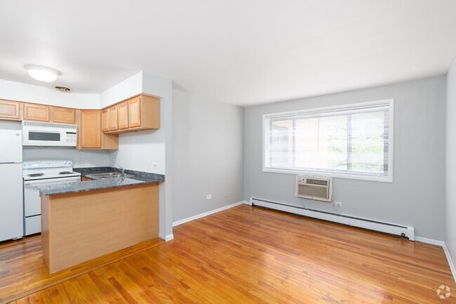 Studio - 418SF - Living/ Dining Room