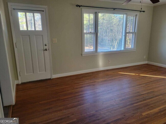 Photo - 5012 Suwanee Dam Rd