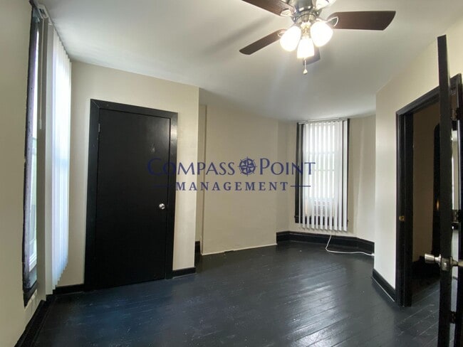 Photo - 240-242 East 4th Street Unidad 240