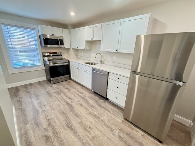 Photo - 15 Linden St