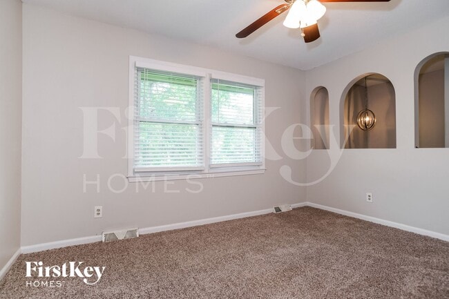 Photo - 7305 NW 76 Pl