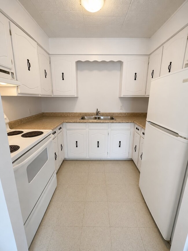 Photo - 308-130 Sheldon Avenue Chatham ON N7L 3M7 Unit 308