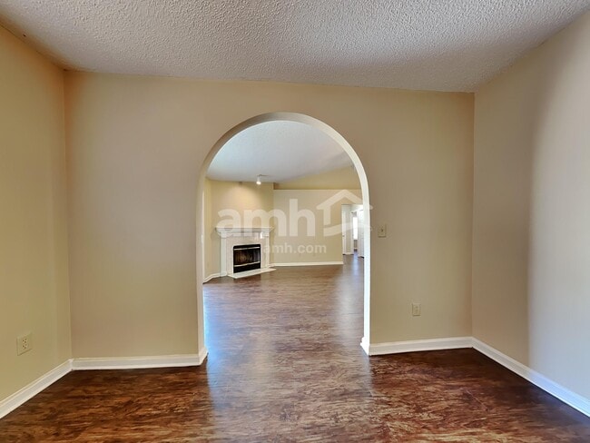 Photo - 7765 Spring Branch Dr N