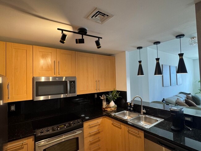 Photo - 511 SE 5 Ave Unit 2215