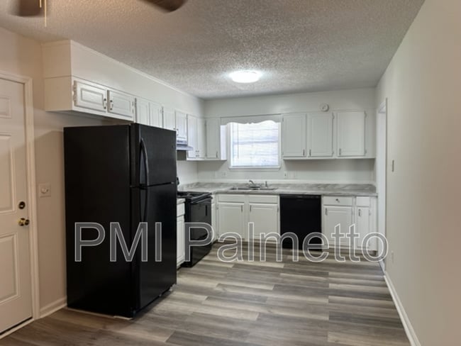 Photo - 106 Temple Walk Rd