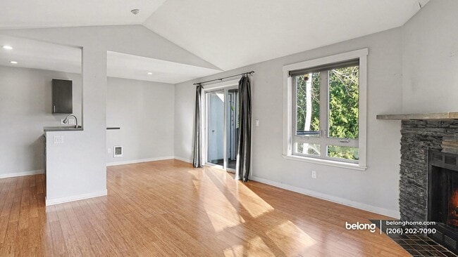 Photo - 15152 NE 82nd St Unidad 304