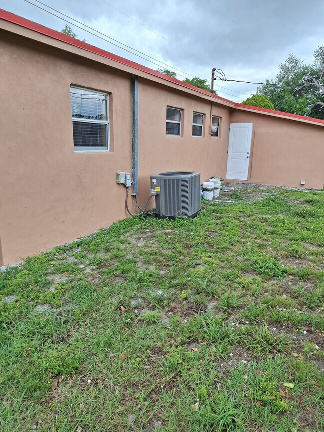 Photo - 1151 NE 211th St