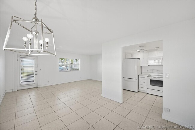 Photo - 451 Monaco Blvd Unit j