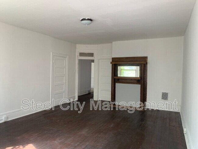 Photo - 810 Wood St Unit 4