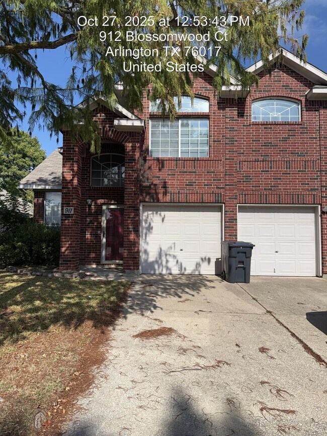 Building Photo - 911 Blossomwood Ct