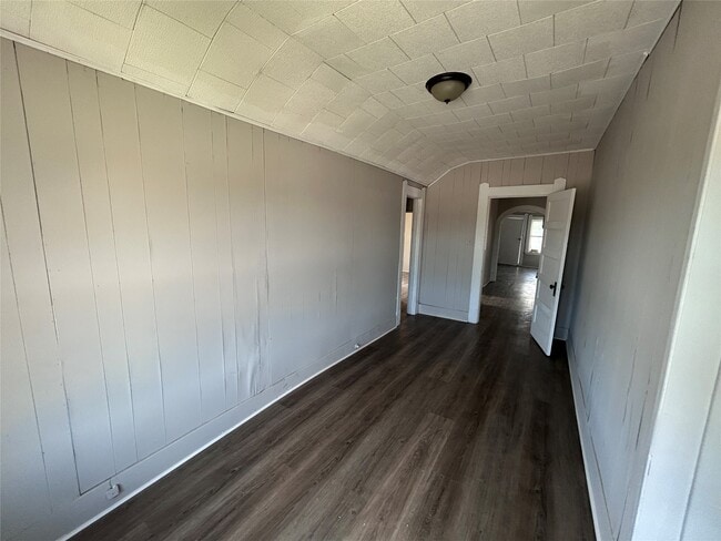 Building Photo - 931 9th Ave