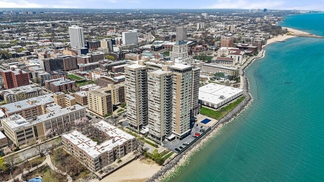 Photo - 6301 N Sheridan Rd Condo Unit 10F