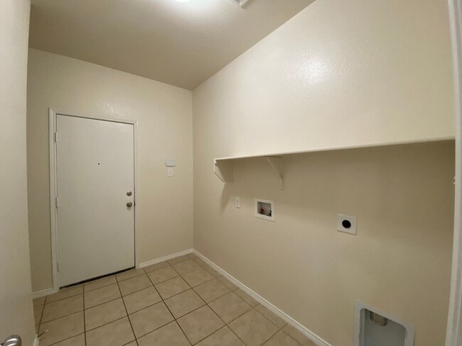 Photo - "Fort Worth Homes for Rent" 4/3/2 Eagle MT...