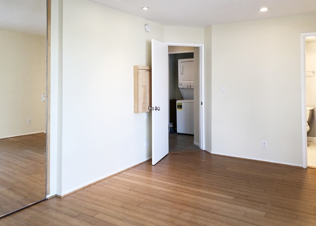 Photo - 1 Buccaneer St Unit 1