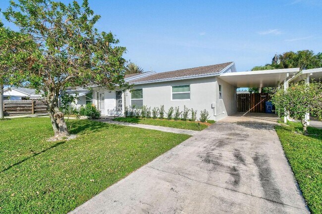 Photo - 1004 Stillwater Dr