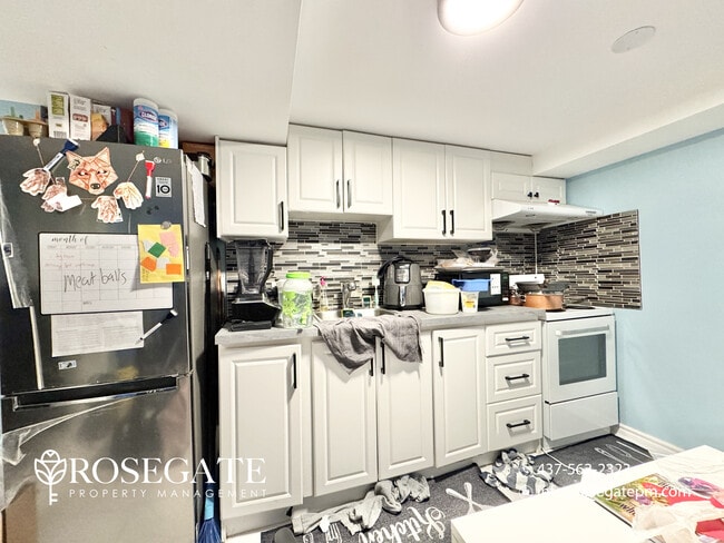 Photo - Cozy 1-Bedroom Basement Apartment in a Quiet Oshawa Neighbourhood Unité 2