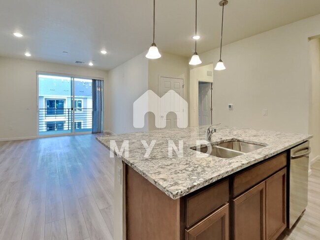 Photo - 6153 N Ceylon St Unit 9303 Unidad 9303