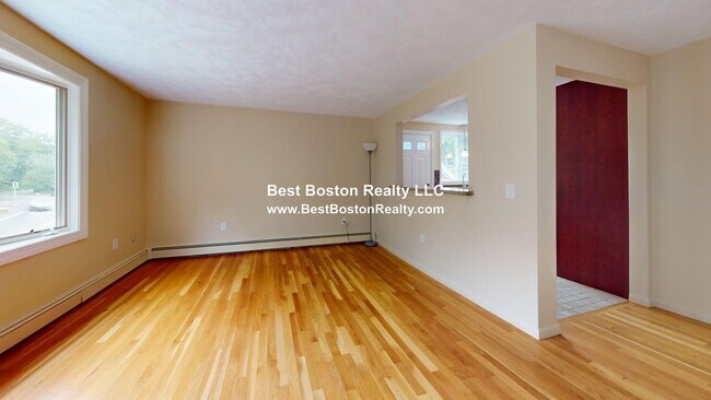 Photo - 144 E Border Rd