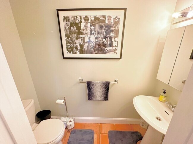 Photo - 68 Baldwin St Unit 21