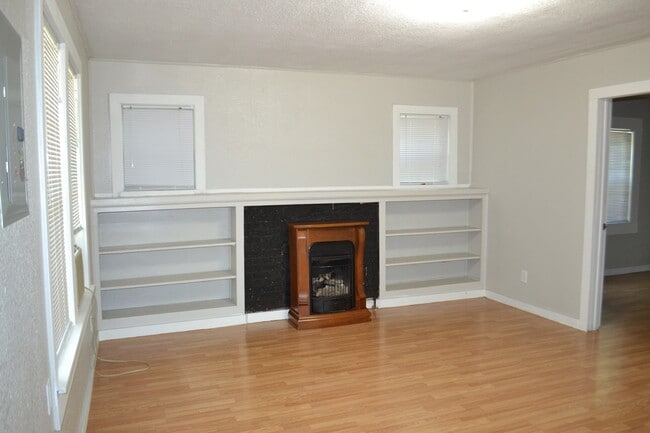 Photo - 1301 Bernard St Unit 1301 Bernard St.