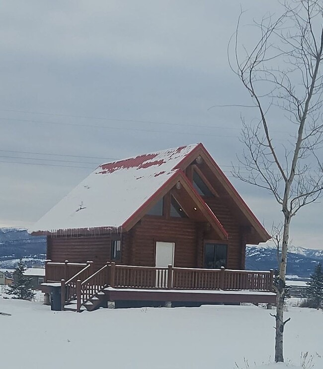 Building Photo - Cabin for Rent