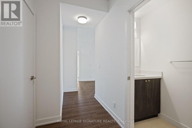 Photo - 51 Clarington Blvd Unit 406