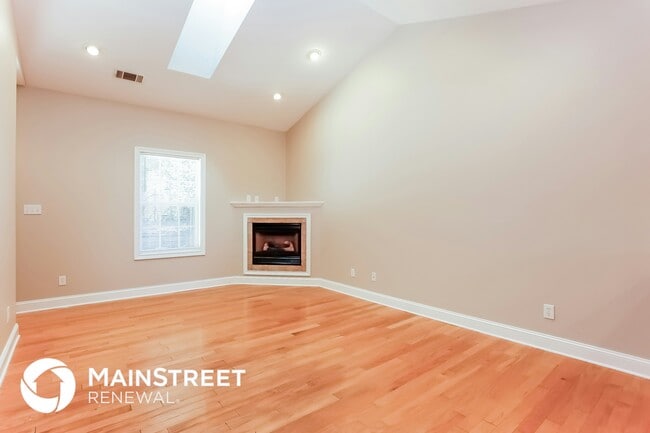 Photo - 7358 English Park Way