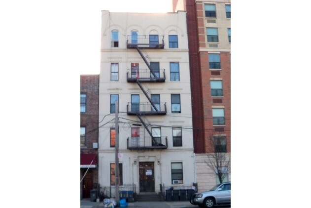 Photo - 301 E 161st St