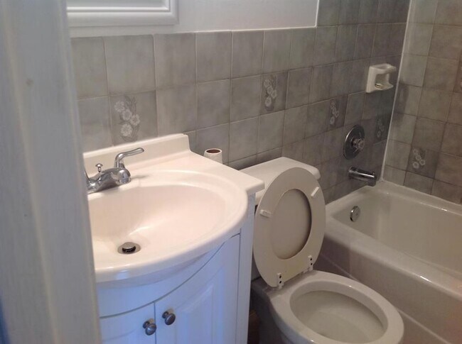 Photo - 1305 Periwinkle Pl