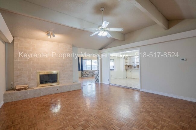 Photo - 3 Bed | 2 Bath in South Tulsa!