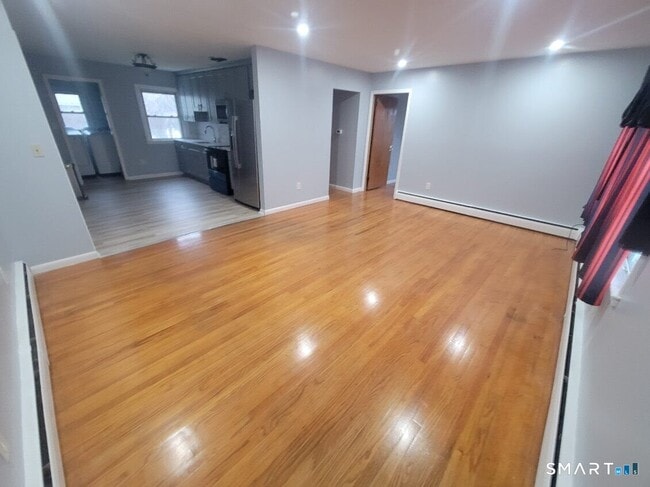 Photo - 94 Pullen Ave