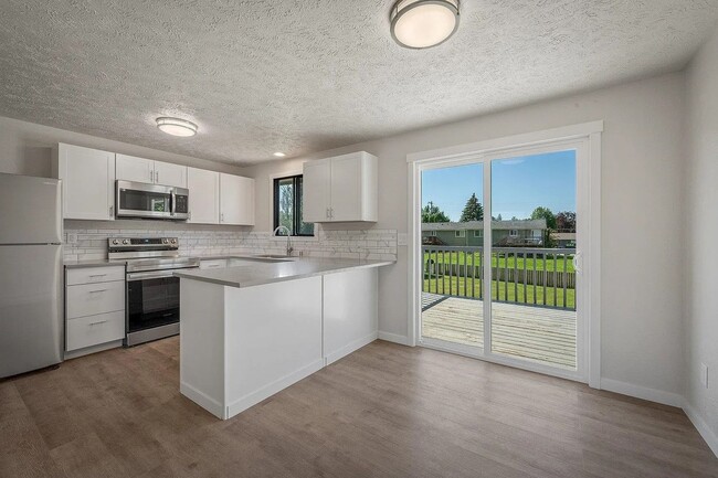 Photo - 10820 E Nora Ave Unit 10820