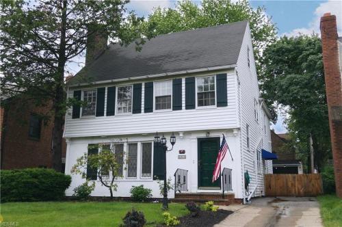 Building Photo - 3643 Riedham Rd Unit Down