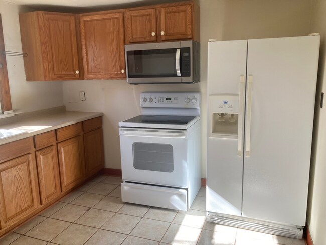 Photo - 610 Pardee St