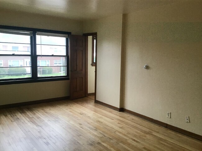 7311 W Center St Unit 3