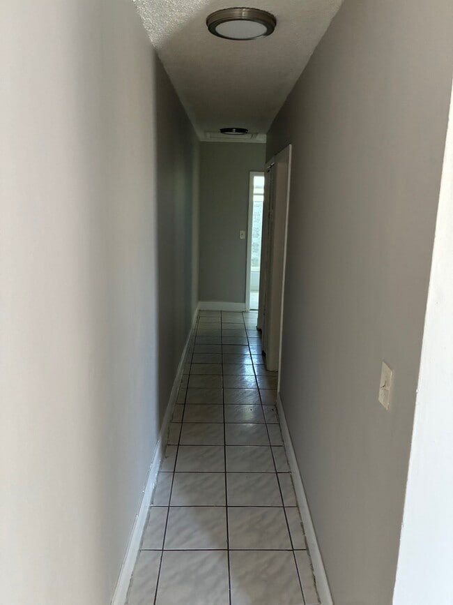 Photo - 678 NW 44th St