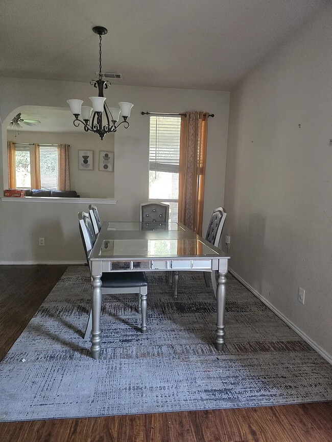 Photo - Room in House on Melanie Ct