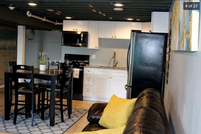 Photo - 520 Washington St