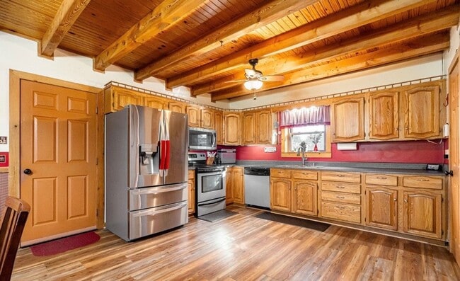 Photo - LOG HOME IN SIMPSONVILLE, KY