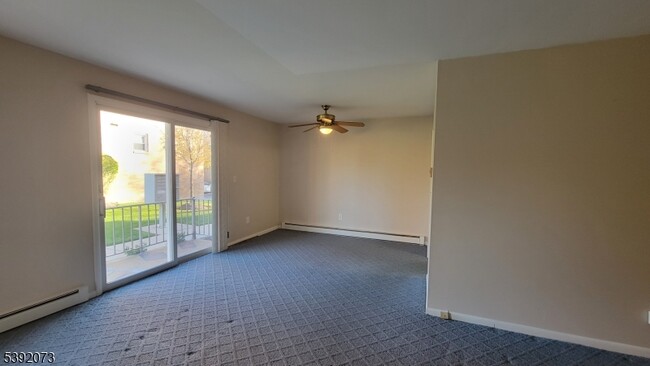 Photo - 15 Cottage St