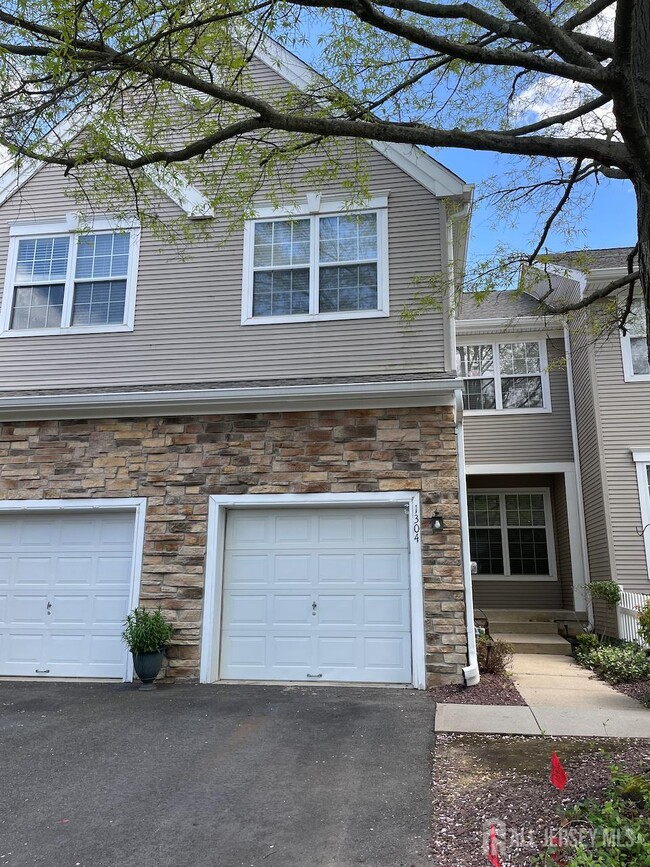 Photo - 1304 Dahlia Cir Townhome