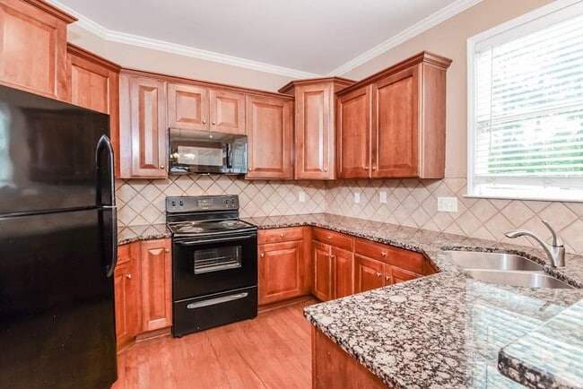 Photo - 1564 Fredricksberg Dr