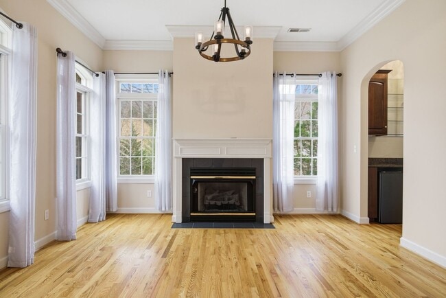 Photo - 4 Bed/3 Bath. Pet Friendly. Master on Main