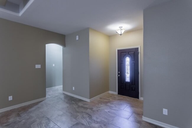 Photo - 300 Don Martin Dr